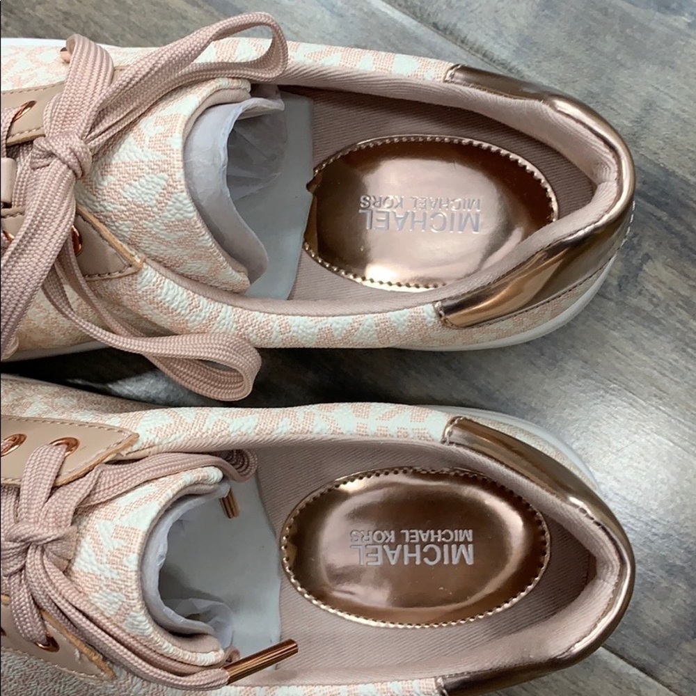 MICHAEL KORS POPPY LACE UP MINI MK LOGO PVC PINK - Picture 12 of 16